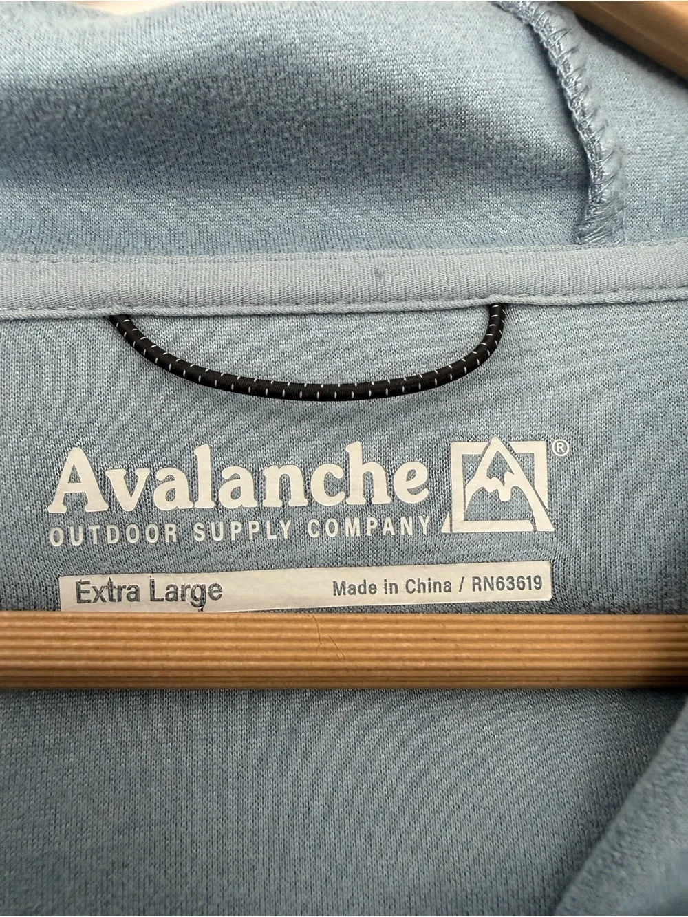 Avalanche Set of 4 Hoodies - Picture 13 of 16